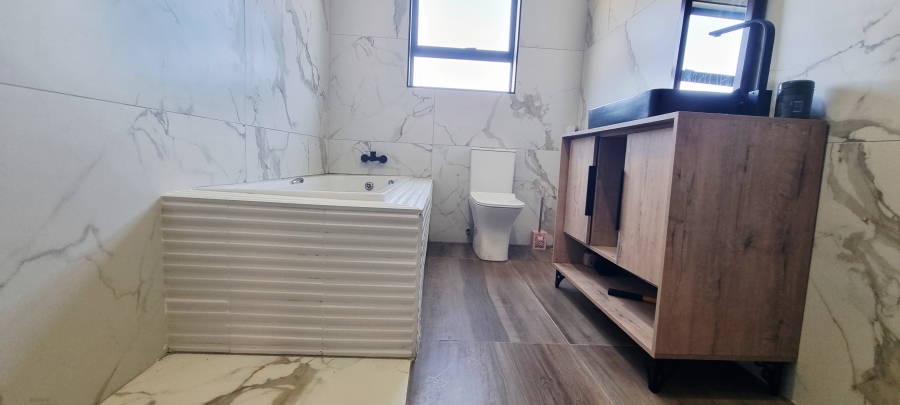 3 Bedroom Property for Sale in Nahoon Valley Park Eastern Cape